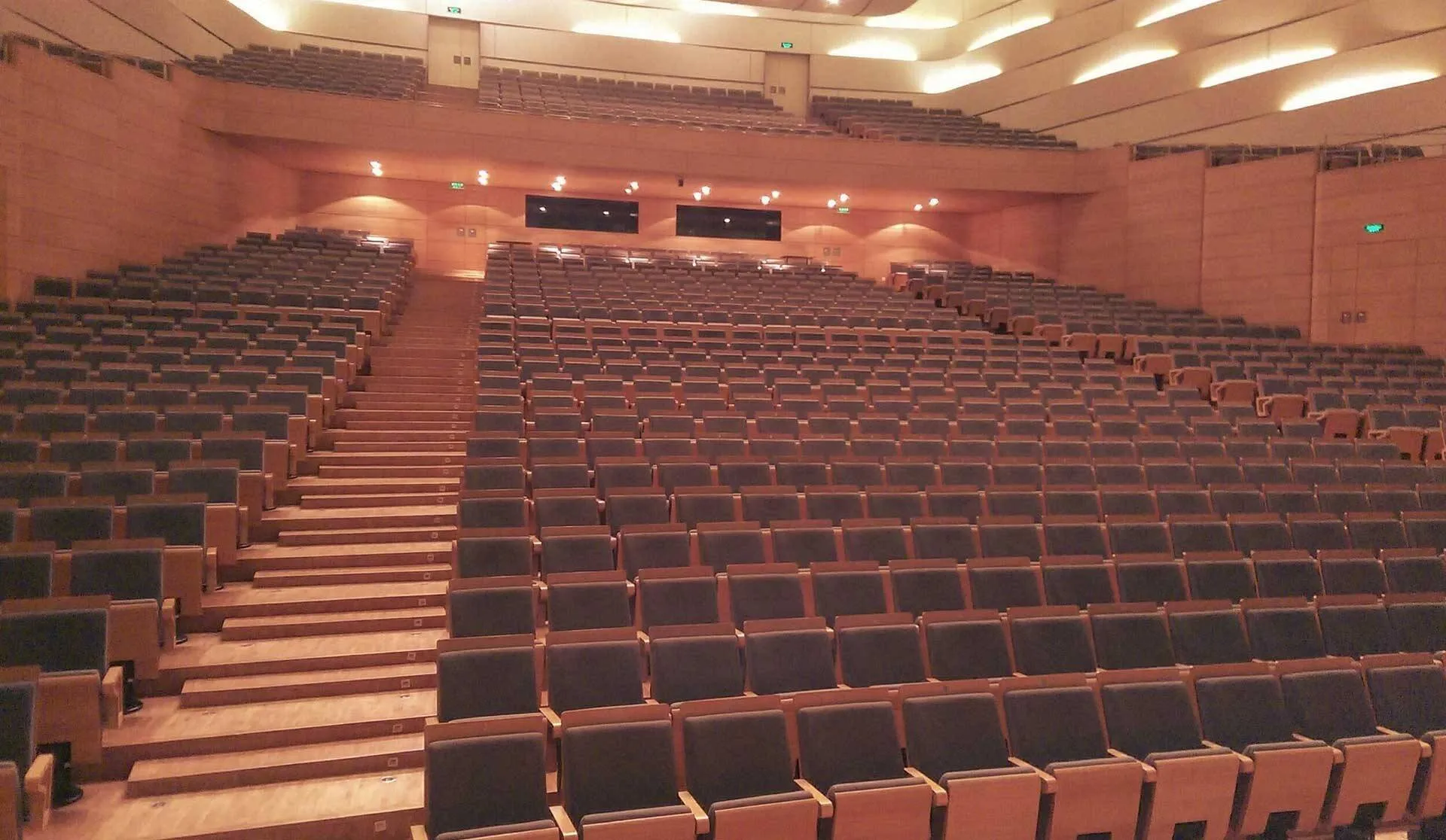 concert-hall-gbe175286a_1920